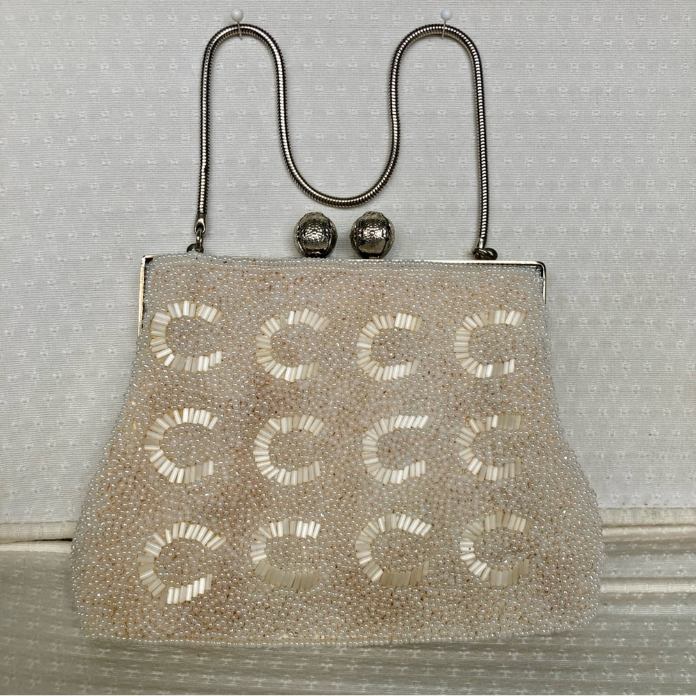 Vintage Art Deco Natural shell Beaded Handbag